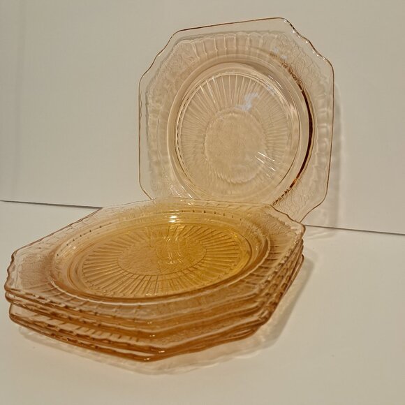 Anchor Hocking Other - Set of five vintage Anchor Hocking pink salad plates